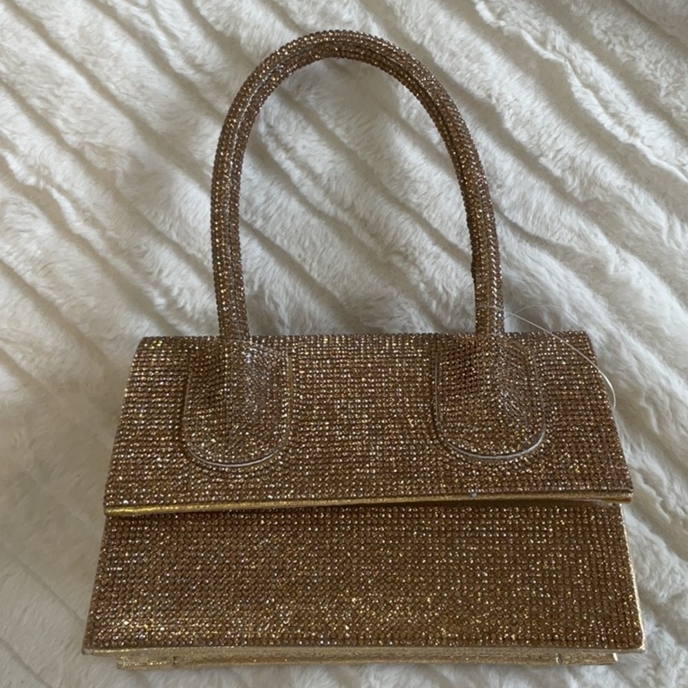 Rhinestones mini purse.”